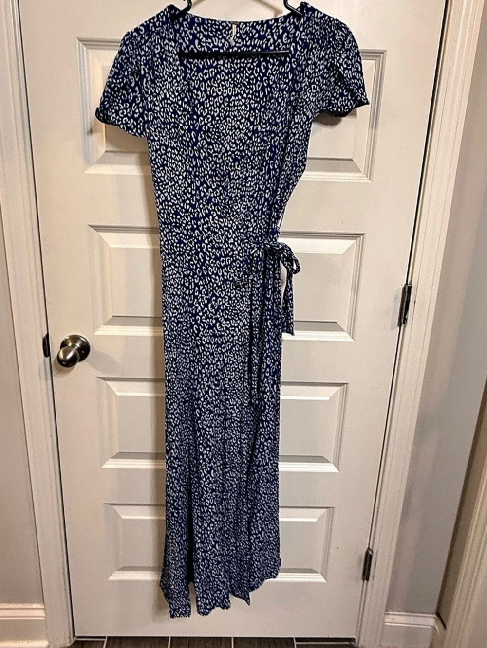 Free People Blue Leopard Print Wrap Maxi Dress Blue & White Size Small